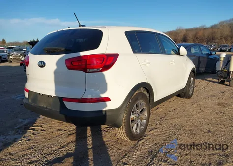 2016 Kia Sportage Lx z USA, uszkodzony, nr VIN KNDPBCAC3G7848894